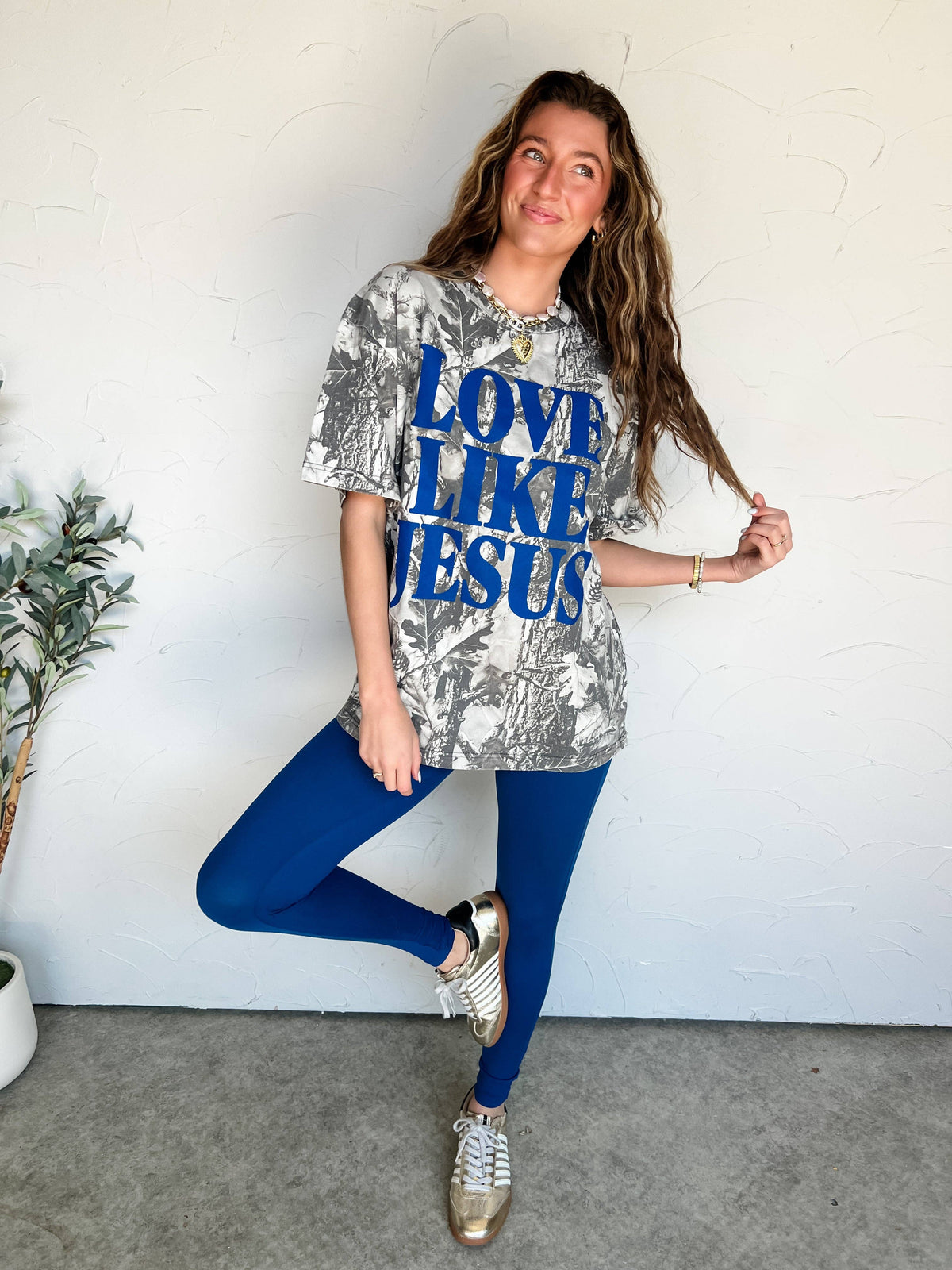 Love Like Jesus Tee - Grey Camo PP169