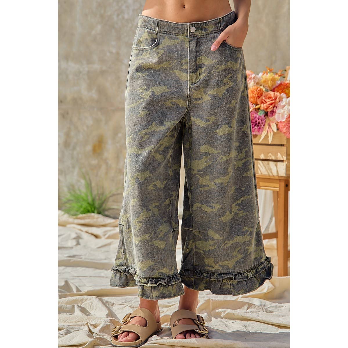 Camouflage Denim Ruffled Hem Mid Rise Bloomer Pants PP175