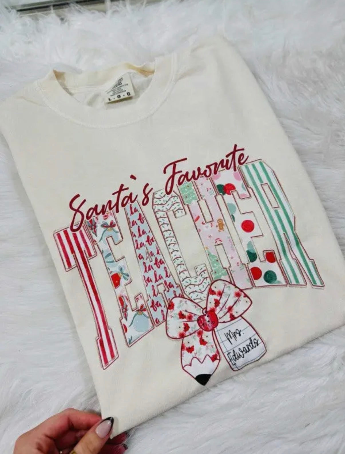 PRE-ORDER: Santa's Favorite Teacher Bow Graphic Tee