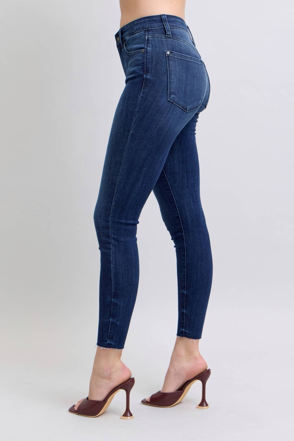 Judy Blue Skinny w/ Raw Hem PP117
