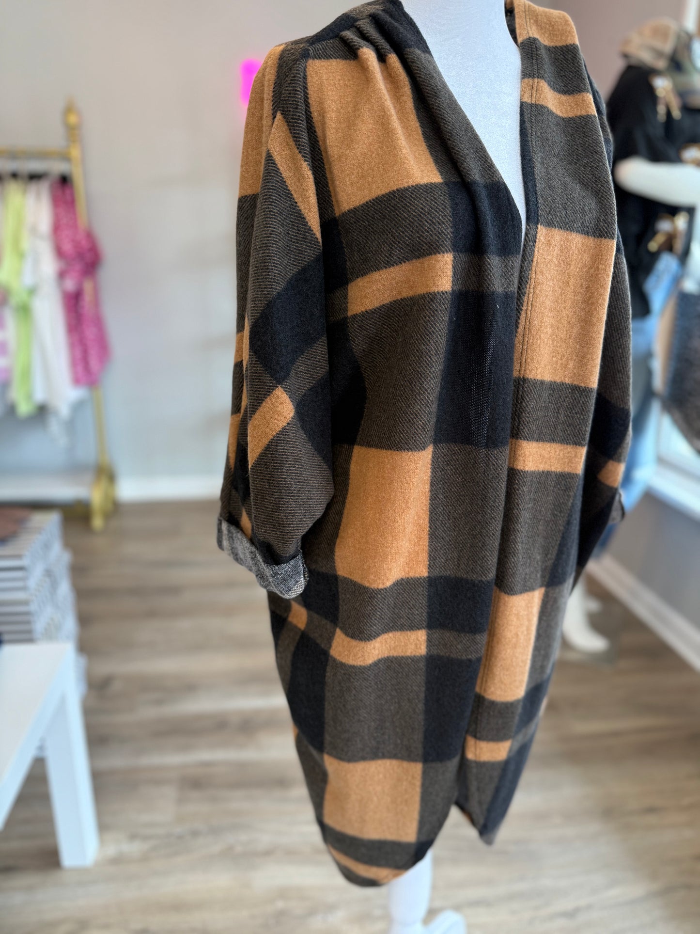 Plaid Tan & Black Cardigan PP019
