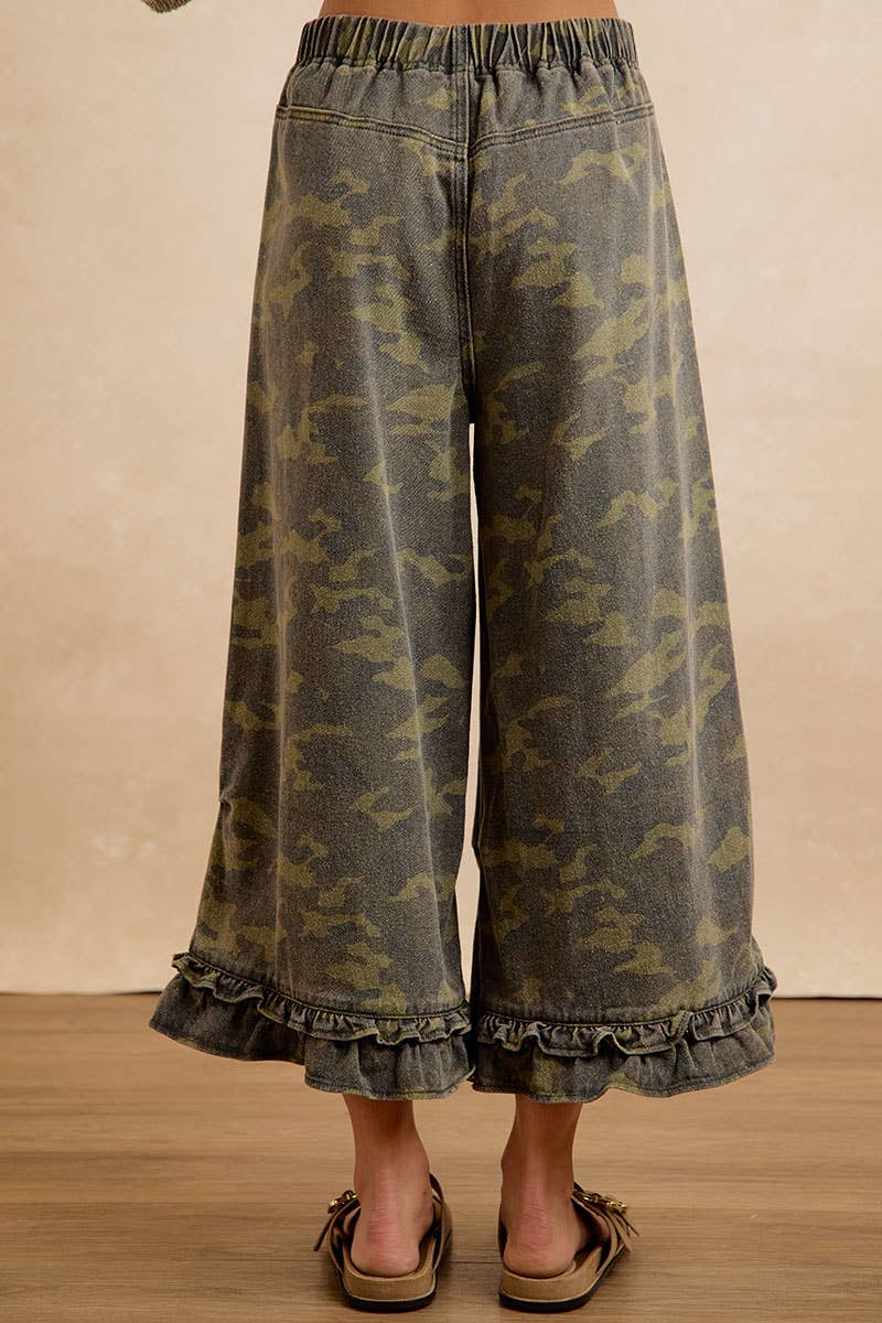 Camouflage Denim Ruffled Hem Mid Rise Bloomer Pants PP175
