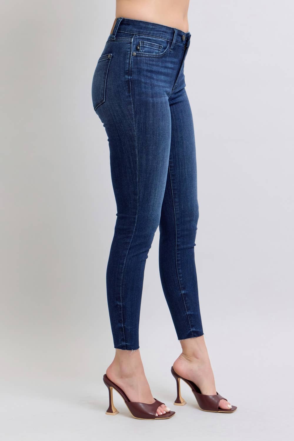 Judy Blue Skinny w/ Raw Hem PP117