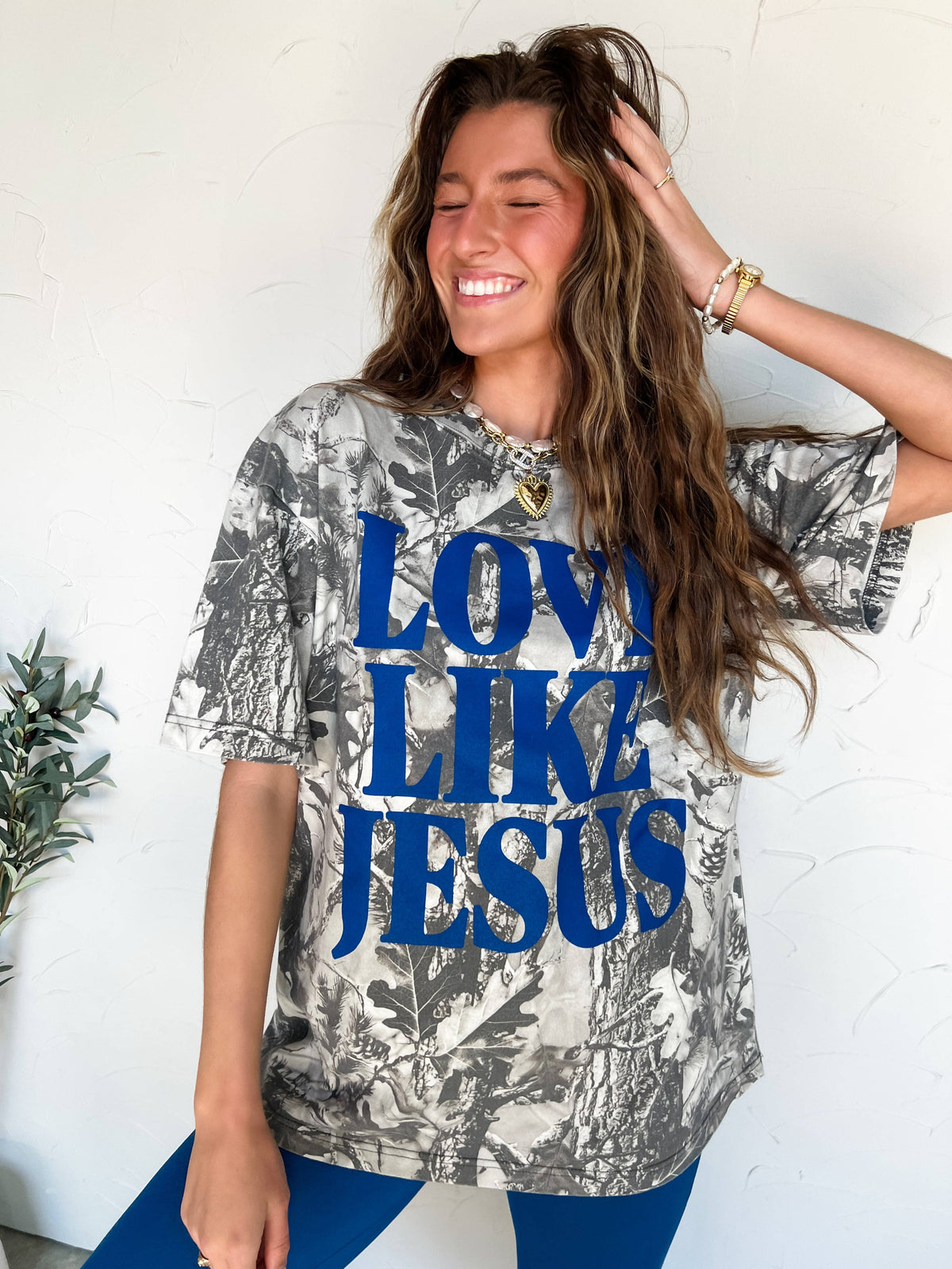 Love Like Jesus Tee - Grey Camo PP169