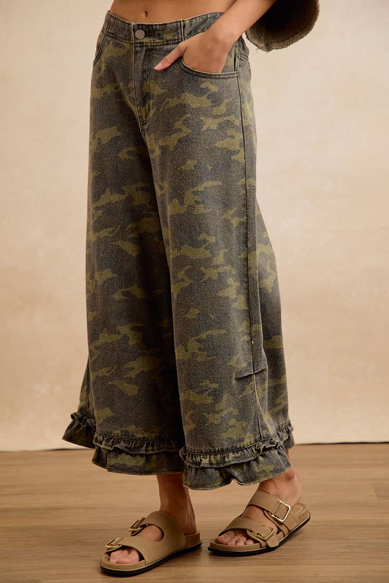 Camouflage Denim Ruffled Hem Mid Rise Bloomer Pants PP175